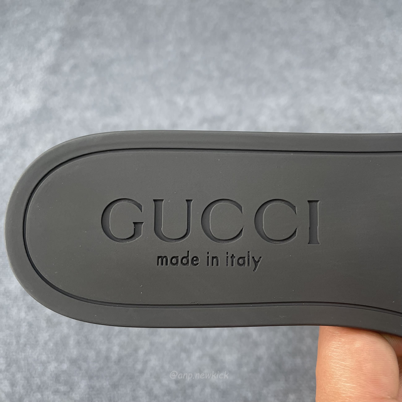 Gucci Interlocking G Flat Bottom Rubber Slipper (12) - newkick.org